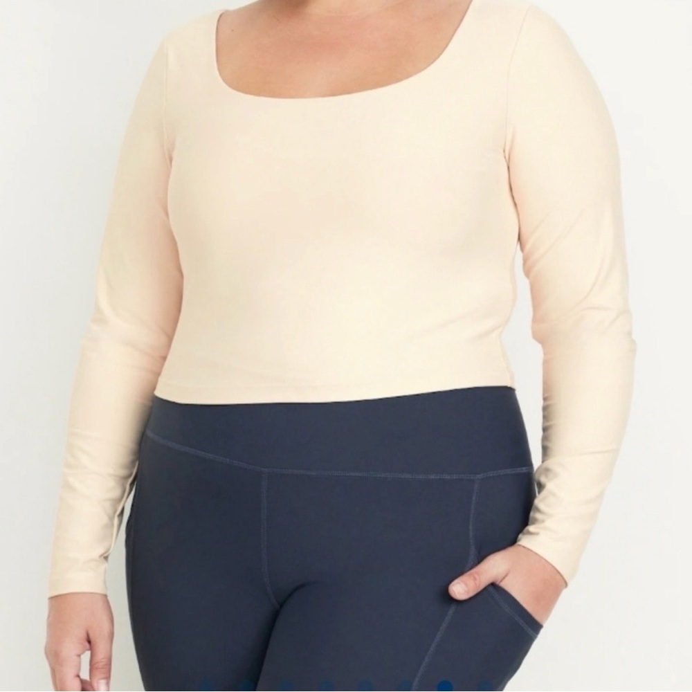 Old Navy PowerSoft Long-Sleeve Crop Support Top